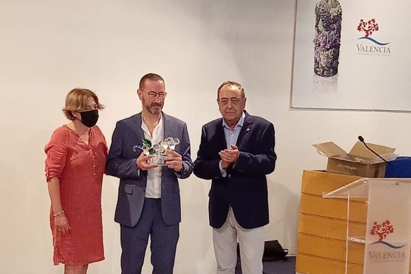 Premios de la Asociación Valenciana de Enólogos a Fernando Tarín